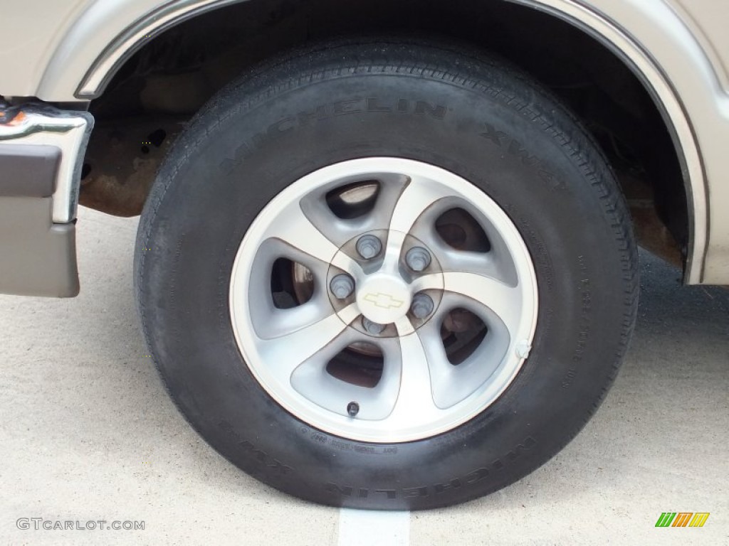 1998 Chevrolet Blazer LS Wheel Photo #69357424