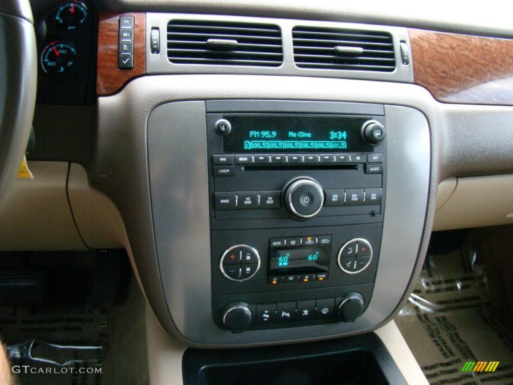 2008 GMC Sierra 1500 SLT Crew Cab 4x4 Controls Photo #69360664