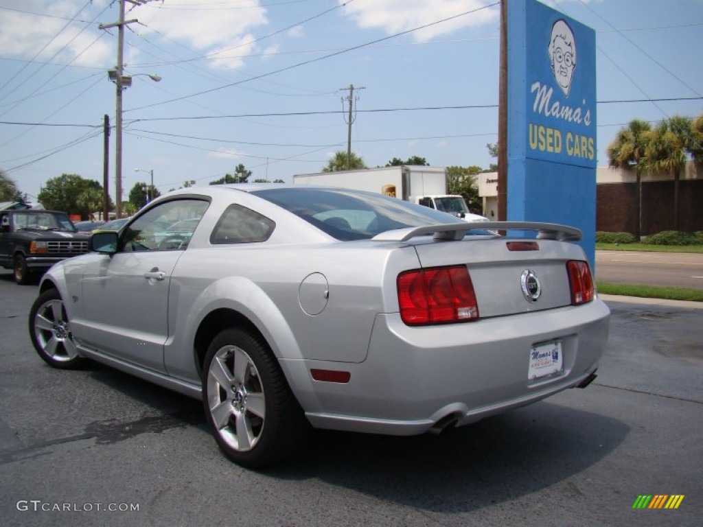 2006 Mustang GT Deluxe Coupe - Satin Silver Metallic / Dark Charcoal photo #27