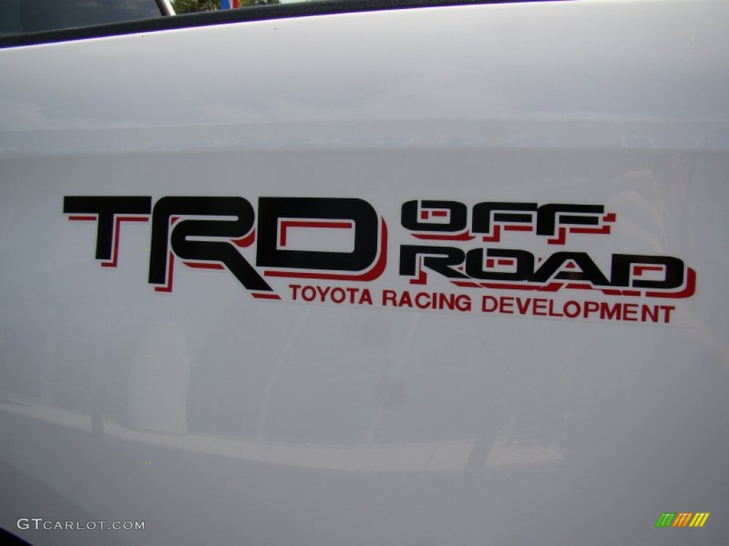 2010 Tundra TRD CrewMax 4x4 - Super White / Graphite Gray photo #35