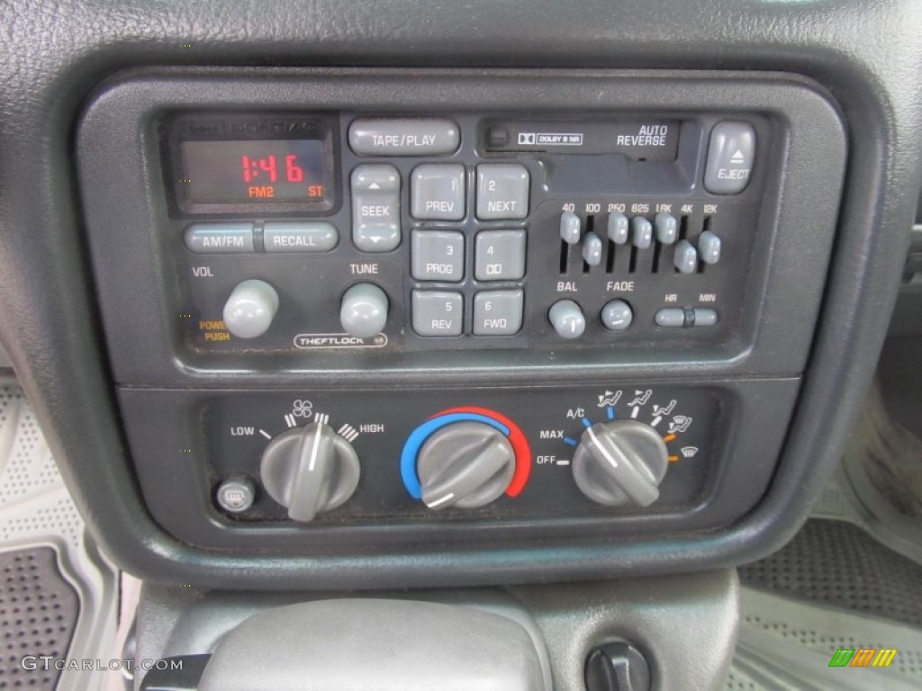 1995 Pontiac Firebird Convertible Controls Photo #69361756