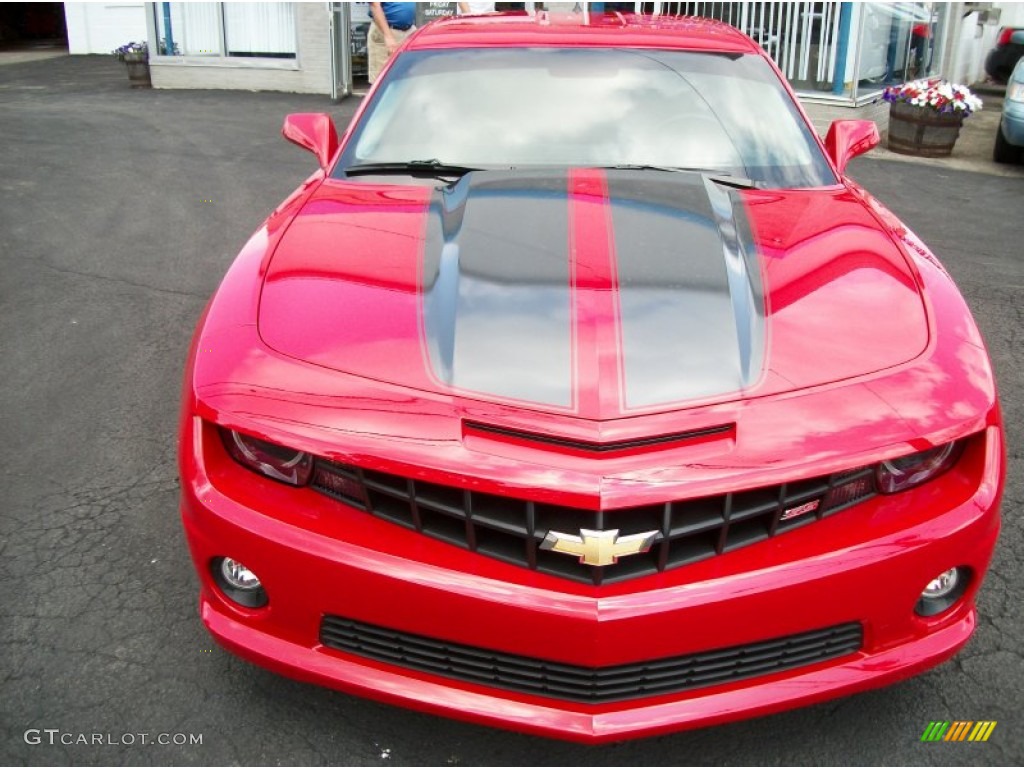 2011 Camaro SS/RS Coupe - Victory Red / Gray photo #35
