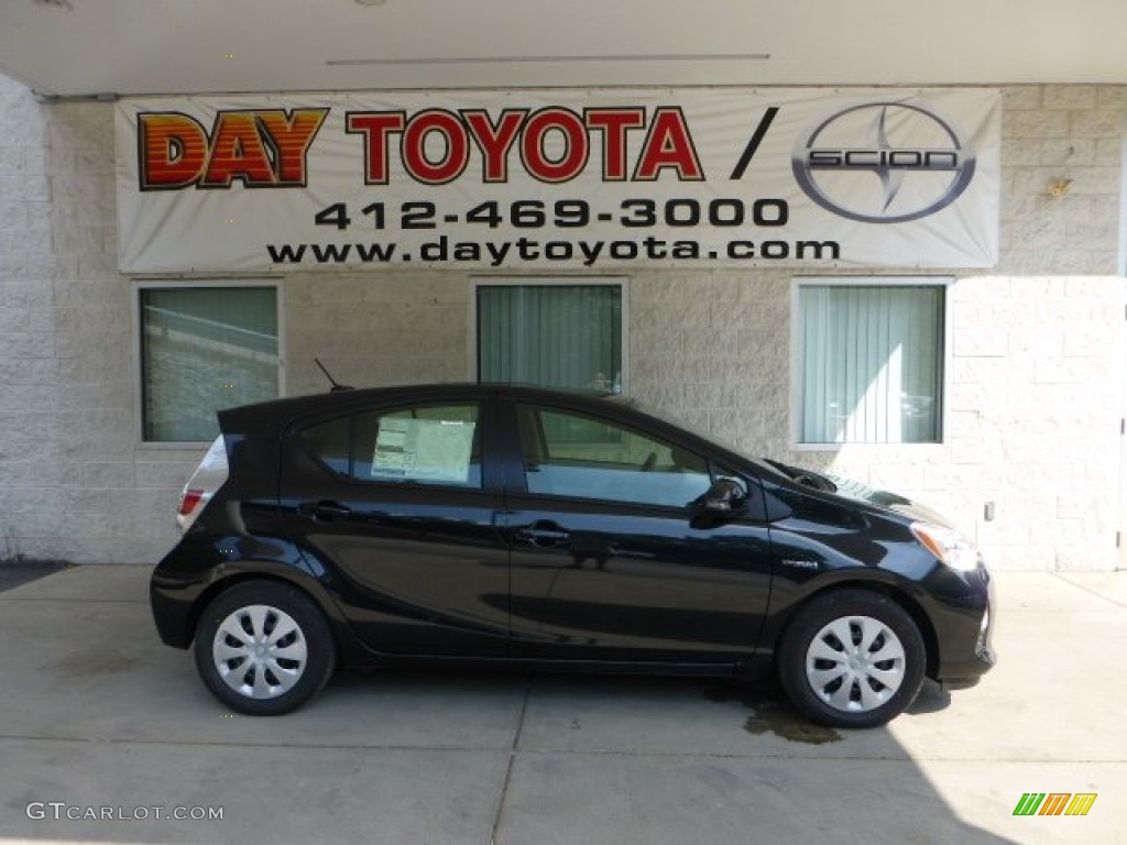 Black Sand Pearl Toyota Prius c