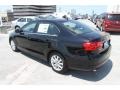 Black Uni - Jetta SE Sedan Photo No. 6
