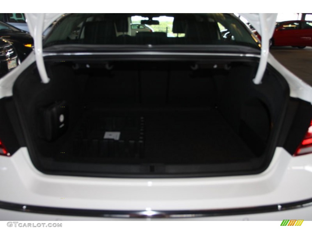 2013 CC VR6 4Motion Executive - Candy White / Black photo #22