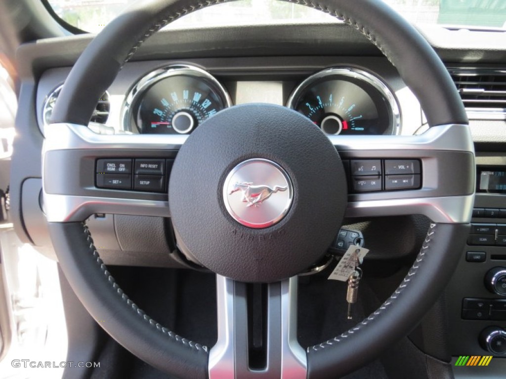 2013 Ford Mustang V6 Coupe Charcoal Black Steering Wheel Photo #69370954