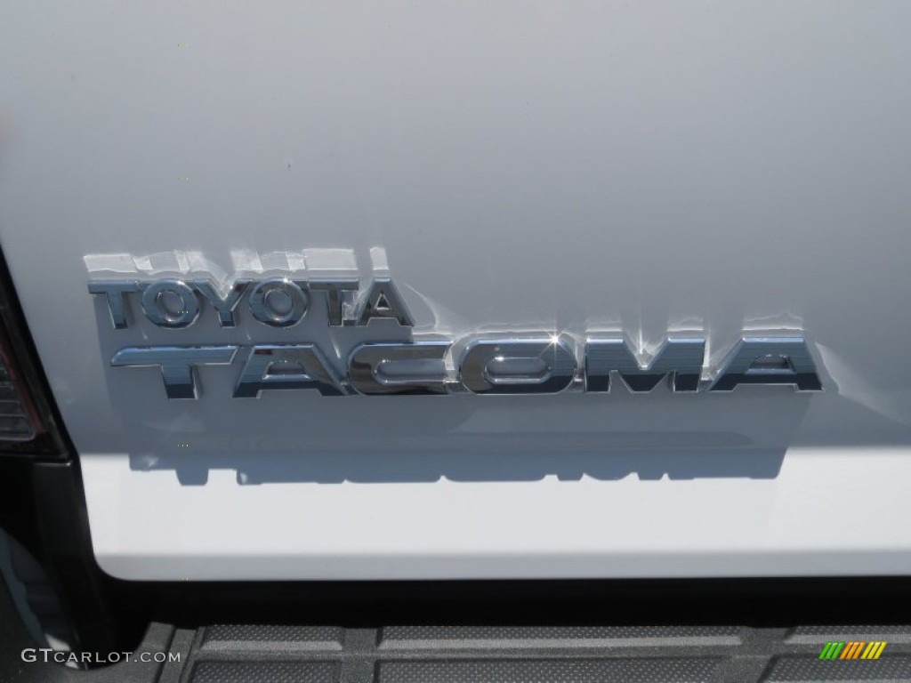 2012 Tacoma V6 TRD Sport Double Cab 4x4 - Super White / Graphite photo #14