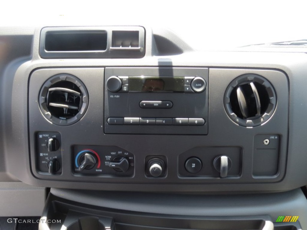 2012 Ford E Series Van E350 XL Extended Passenger Controls Photo #69373705