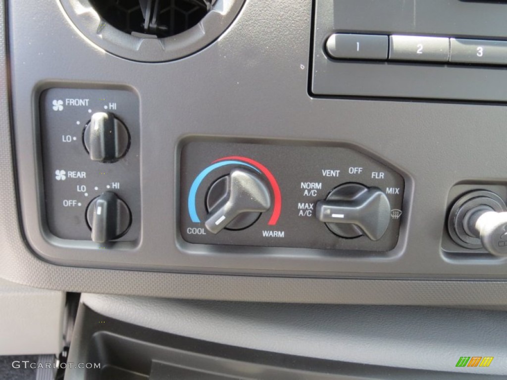 2012 Ford E Series Van E350 XL Extended Passenger Controls Photo #69373732