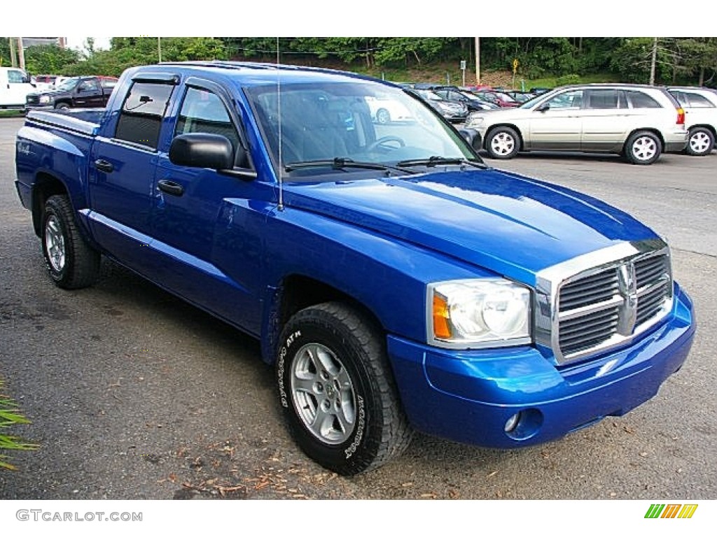 2007 Dakota SLT Quad Cab 4x4 - Electric Blue Pearl / Medium Slate Gray photo #9