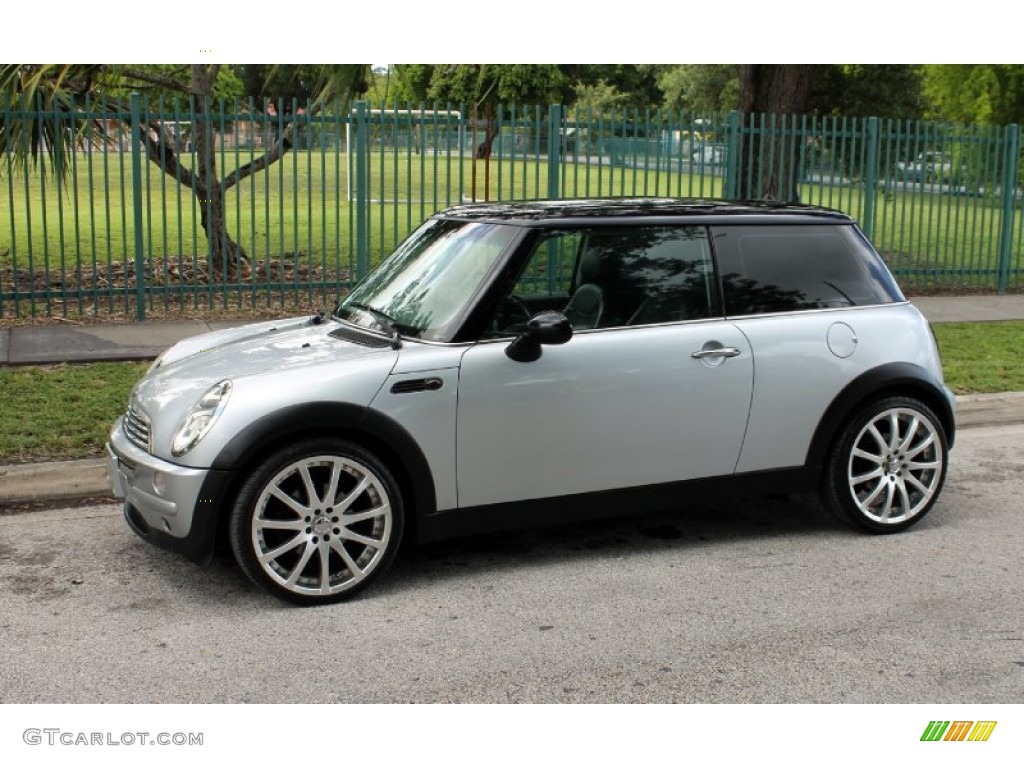 Pure Silver Metallic 2003 Mini Cooper Hardtop Exterior Photo #69374446