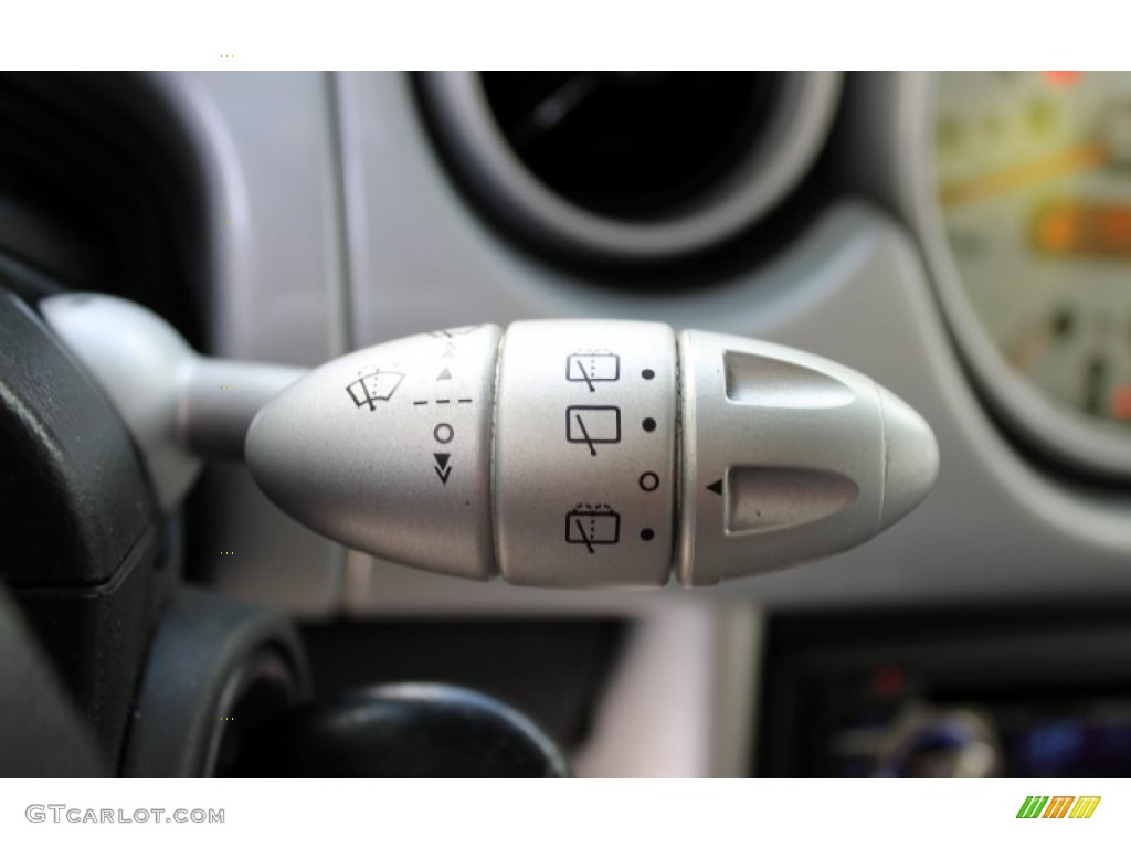 2003 Mini Cooper Hardtop Controls Photo #69374860