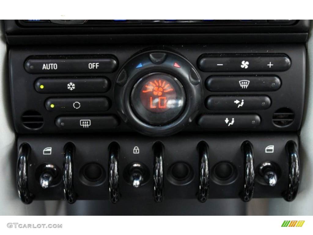 2003 Mini Cooper Hardtop Controls Photo #69374980