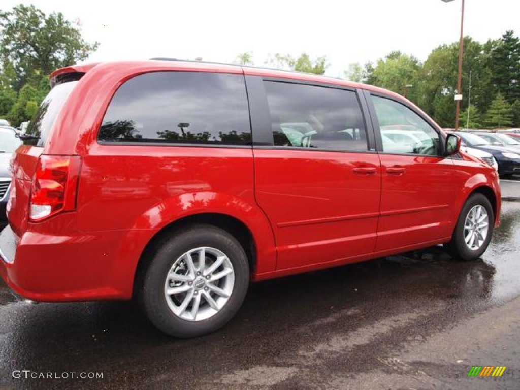 2013 Grand Caravan SXT - Redline 2 Coat Pearl / Black/Light Graystone photo #3