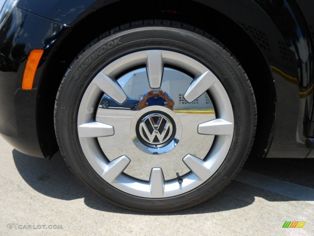 2013 Volkswagen Beetle 2.5L Wheel Photo #69377017