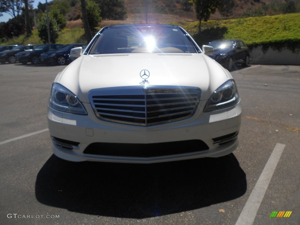 2013 S 550 Sedan - Diamond White Metallic / Cashmere/Savanna photo #2