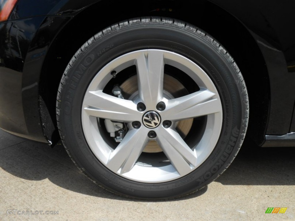 2013 Volkswagen Passat TDI SE Wheel Photo #69378982