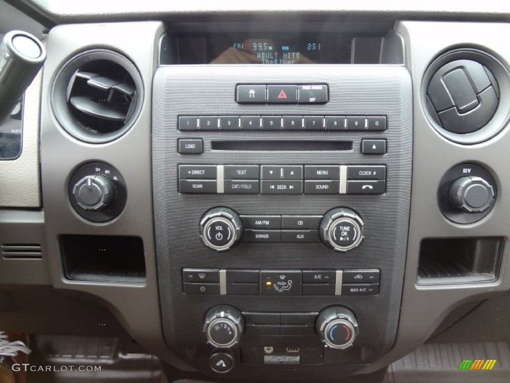 2009 Ford F150 STX SuperCab 4x4 Controls Photo #69381127