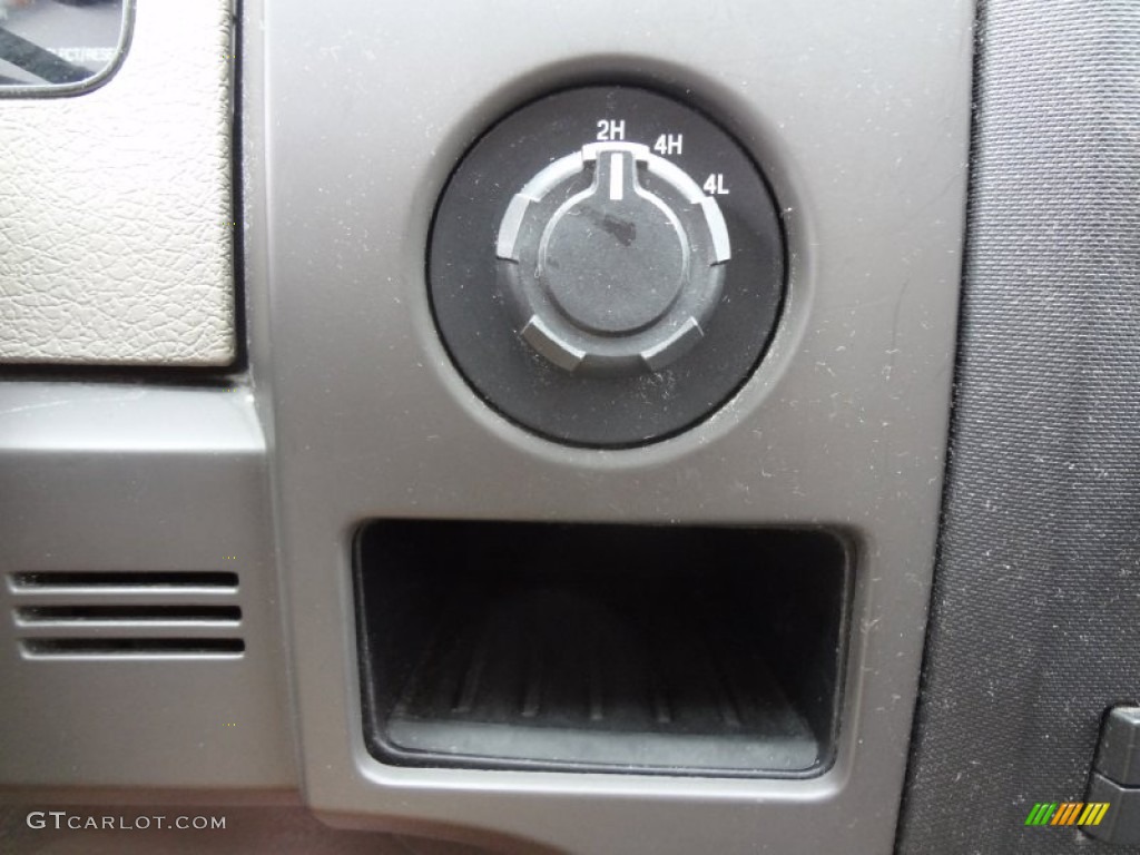 2009 Ford F150 STX SuperCab 4x4 Controls Photo #69381196