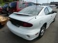 2002 Arctic White Pontiac Sunfire SE Coupe  photo #2