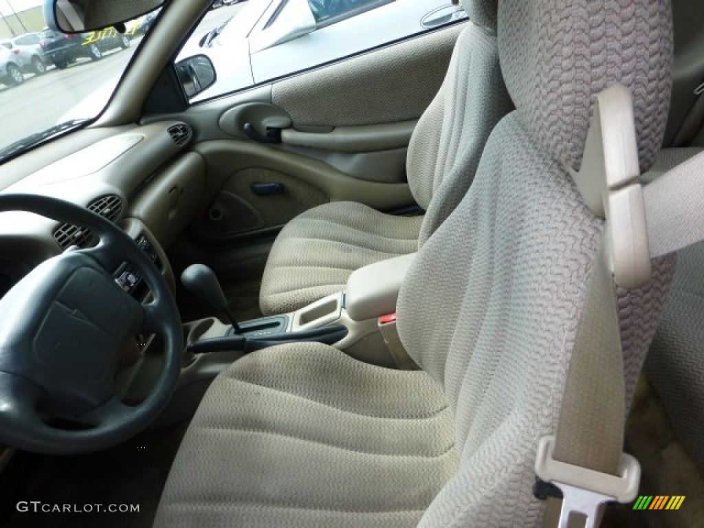 2002 Sunfire SE Coupe - Arctic White / Graphite photo #7