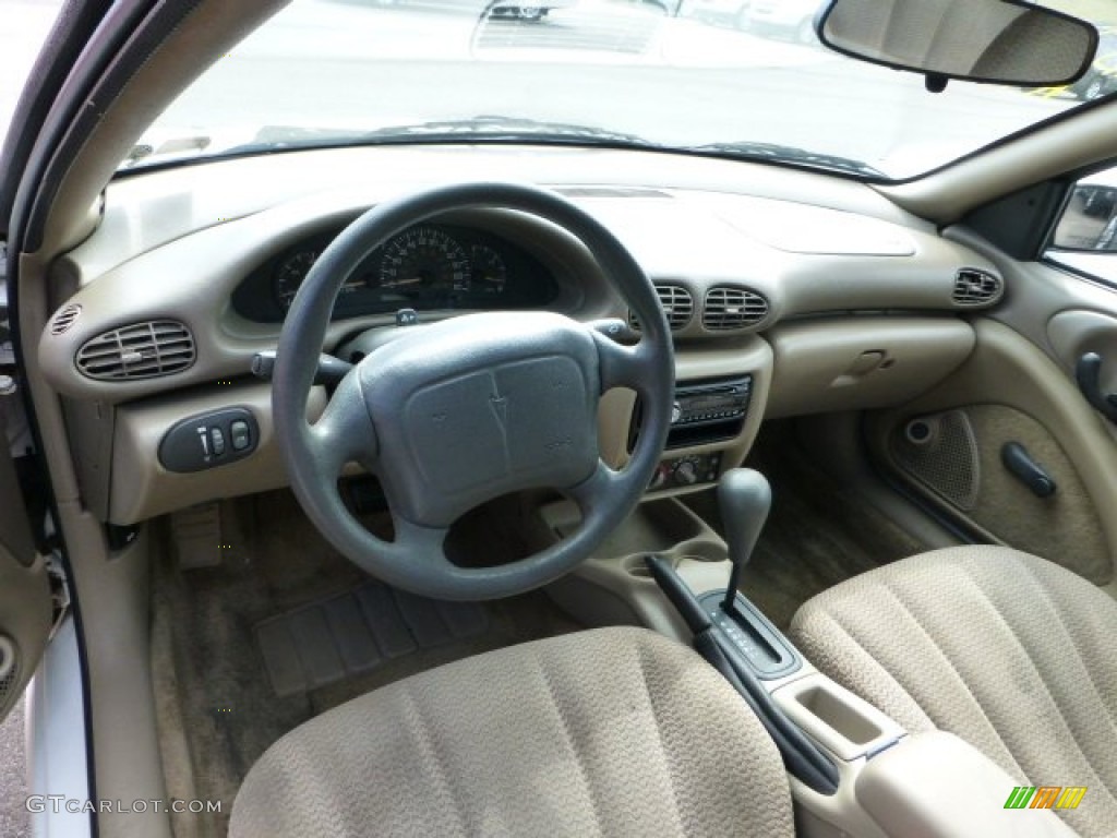 2002 Sunfire SE Coupe - Arctic White / Graphite photo #9