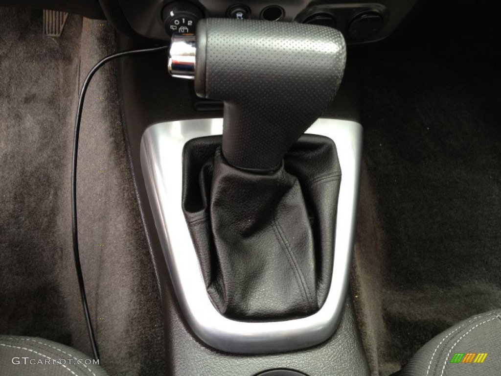 2010 Hummer H3 Standard H3 Model 4 Speed Automatic Transmission Photo #69386470