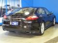 Black - Panamera 4 Photo No. 7