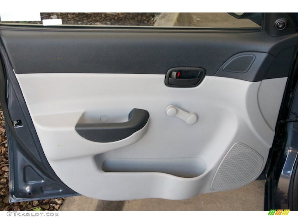 2011 Accent GLS 4 Door - Charcoal Gray / Gray photo #24
