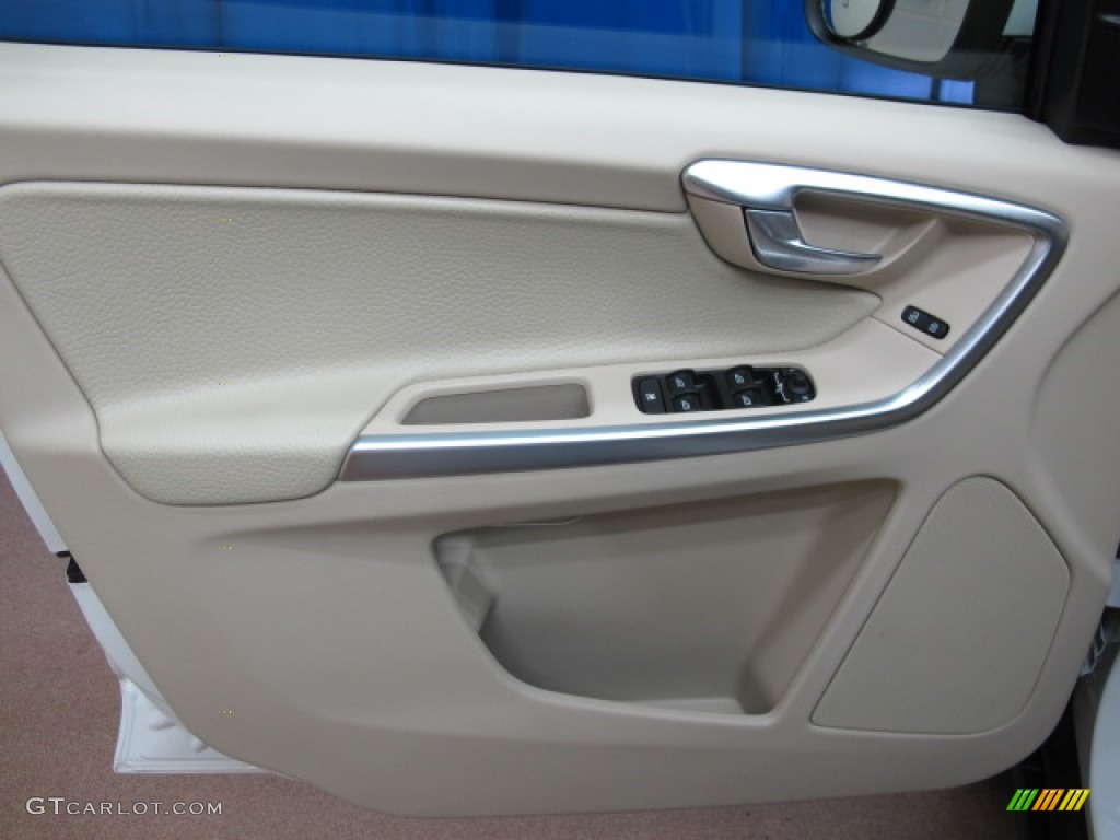 2010 Volvo XC60 3.2 AWD Sandstone Door Panel Photo #69387874
