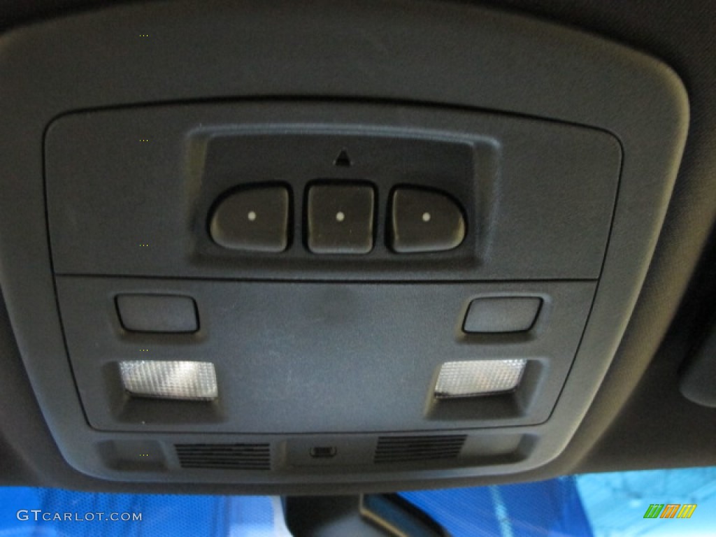 2012 Cadillac CTS -V Coupe Controls Photo #69389575