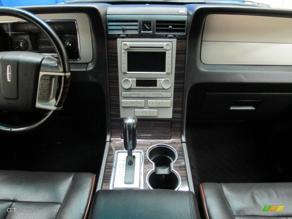 2008 Navigator L Elite 4x4 - Black / Charcoal Black photo #20