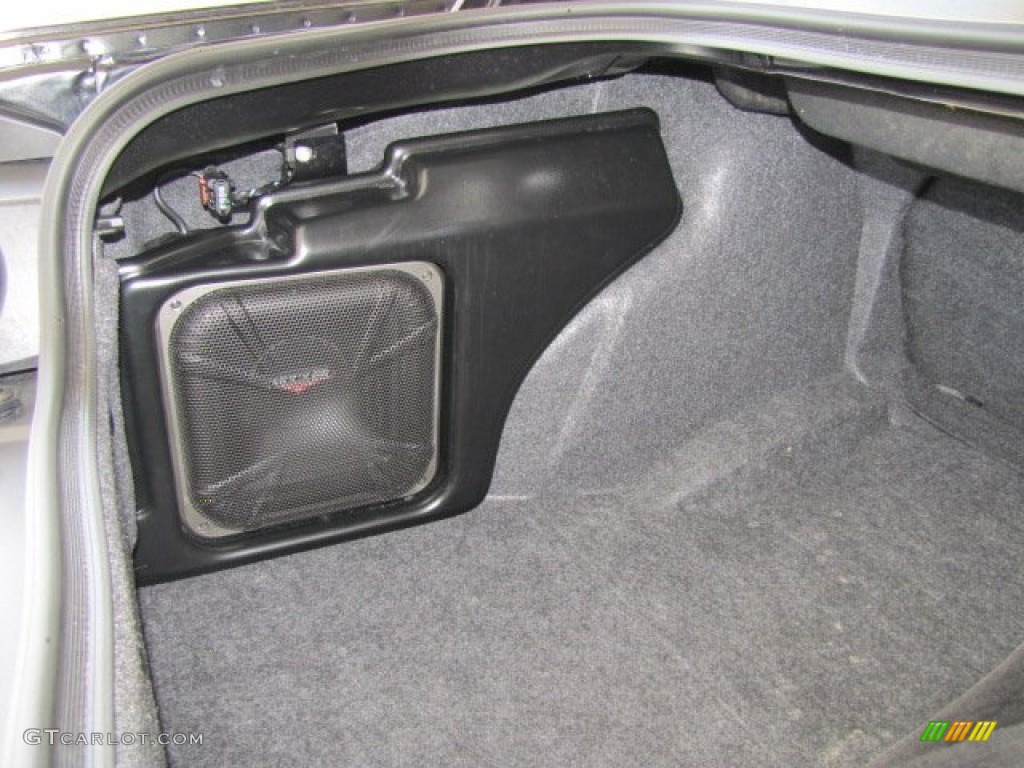 2009 Dodge Challenger SRT8 Audio System Photo #69390454