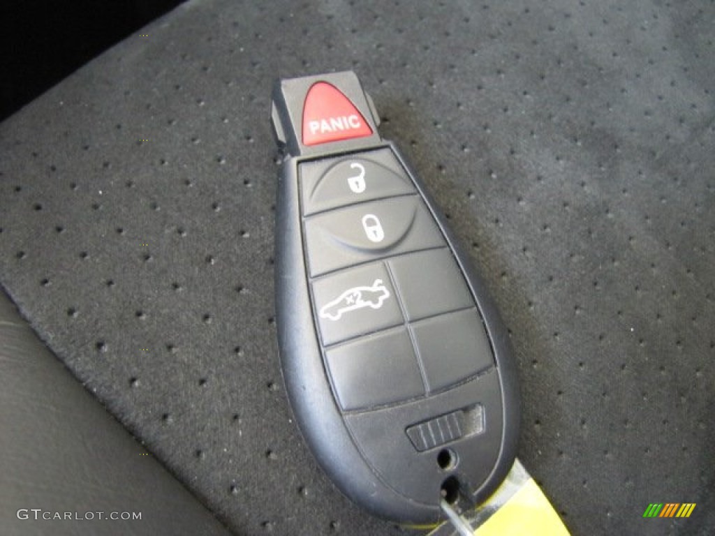 2009 Dodge Challenger SRT8 Keys Photo #69390604
