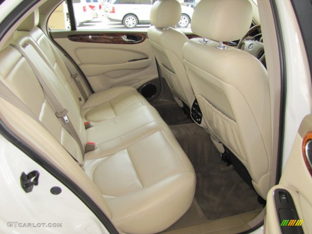 2004 Jaguar XJ XJ8 Rear Seat Photo #69391006