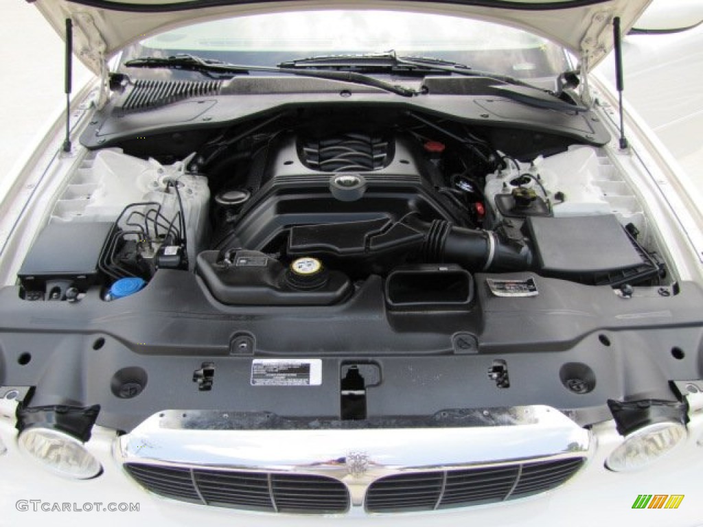 2004 Jaguar XJ XJ8 4.2 Liter DOHC 32-Valve V8 Engine Photo #69391183