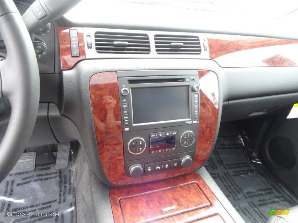 2013 Chevrolet Suburban LTZ 4x4 Controls Photo #69394552