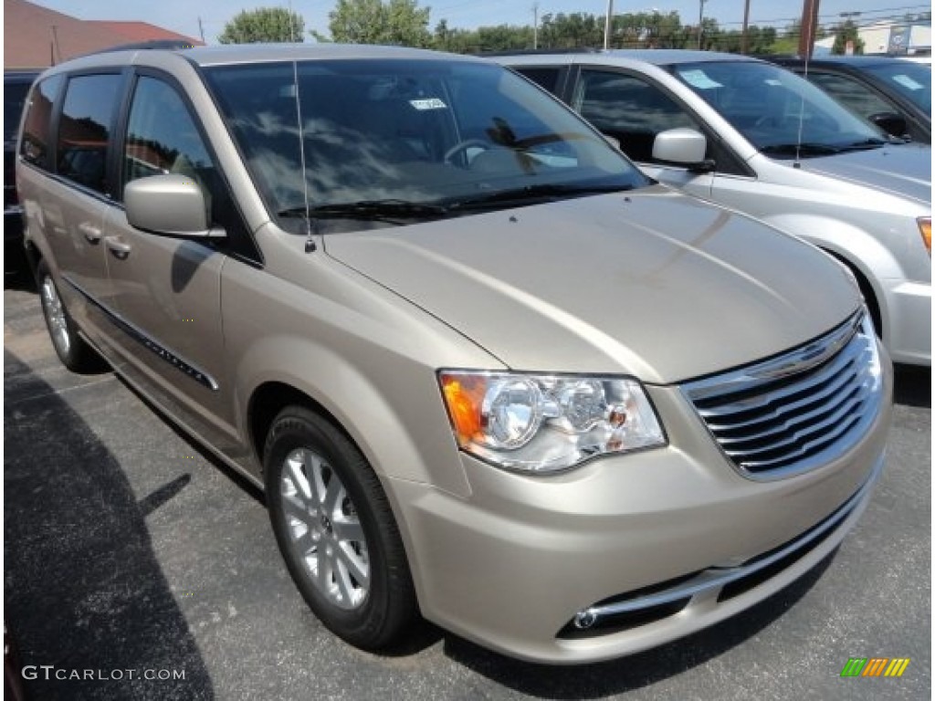 Cashmere Pearl 2013 Chrysler Town & Country Touring Exterior Photo #69394600