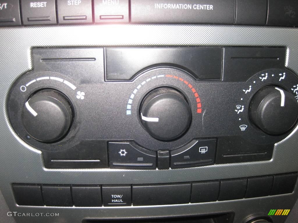 2005 Grand Cherokee Laredo - Deep Beryl Green Pearl / Medium Slate Gray photo #18