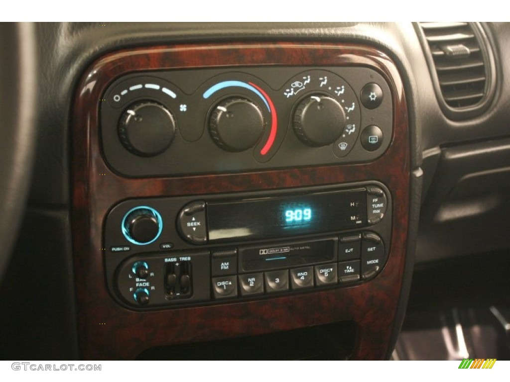 2003 Chrysler Concorde LX Controls Photos