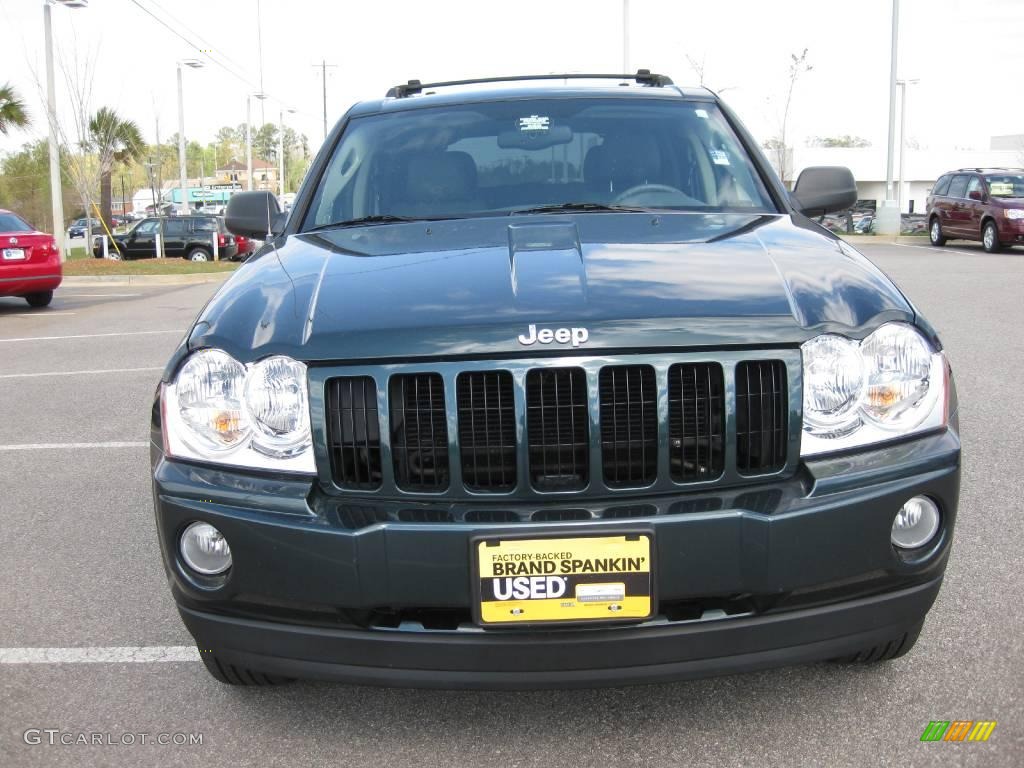 2005 Grand Cherokee Laredo - Deep Beryl Green Pearl / Medium Slate Gray photo #23