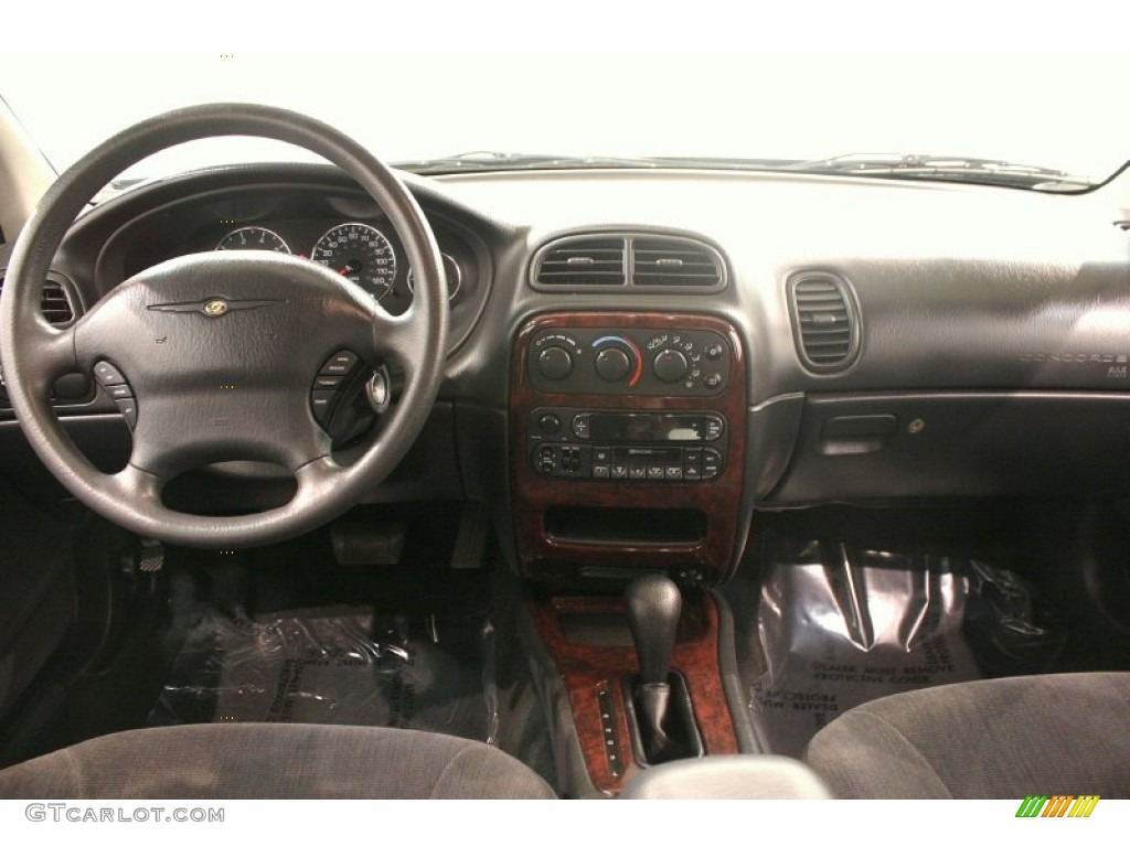 2003 Chrysler Concorde LX Dark Slate Gray Dashboard Photo #69397330