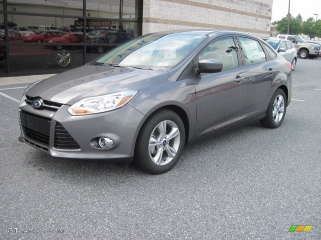 2012 Focus SE Sport Sedan - Sterling Grey Metallic / Two-Tone Sport photo #2