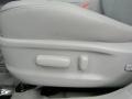 Super White - Camry XLE Photo No. 14