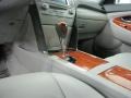 Super White - Camry XLE Photo No. 30