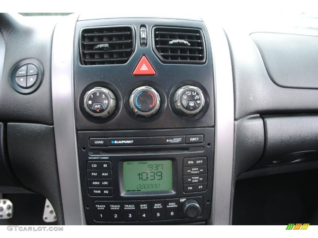 2004 Pontiac GTO Coupe Controls Photo #69403123