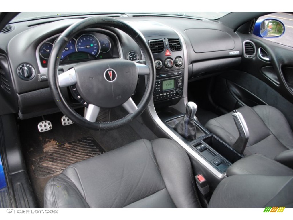 Black Interior 2004 Pontiac GTO Coupe Photo #69403132