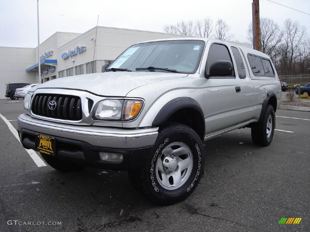 2004 Tacoma V6 Xtracab 4x4 - Lunar Mist Metallic / Charcoal photo #1