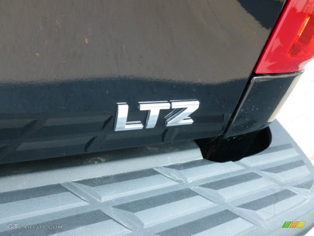 2011 Chevrolet Silverado 1500 LTZ Crew Cab 4x4 Marks and Logos Photo #69408228