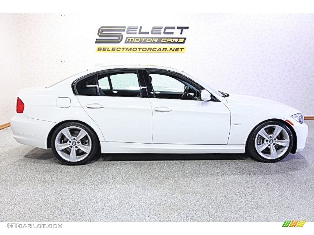 2009 3 Series 335i Sedan - Alpine White / Black photo #4